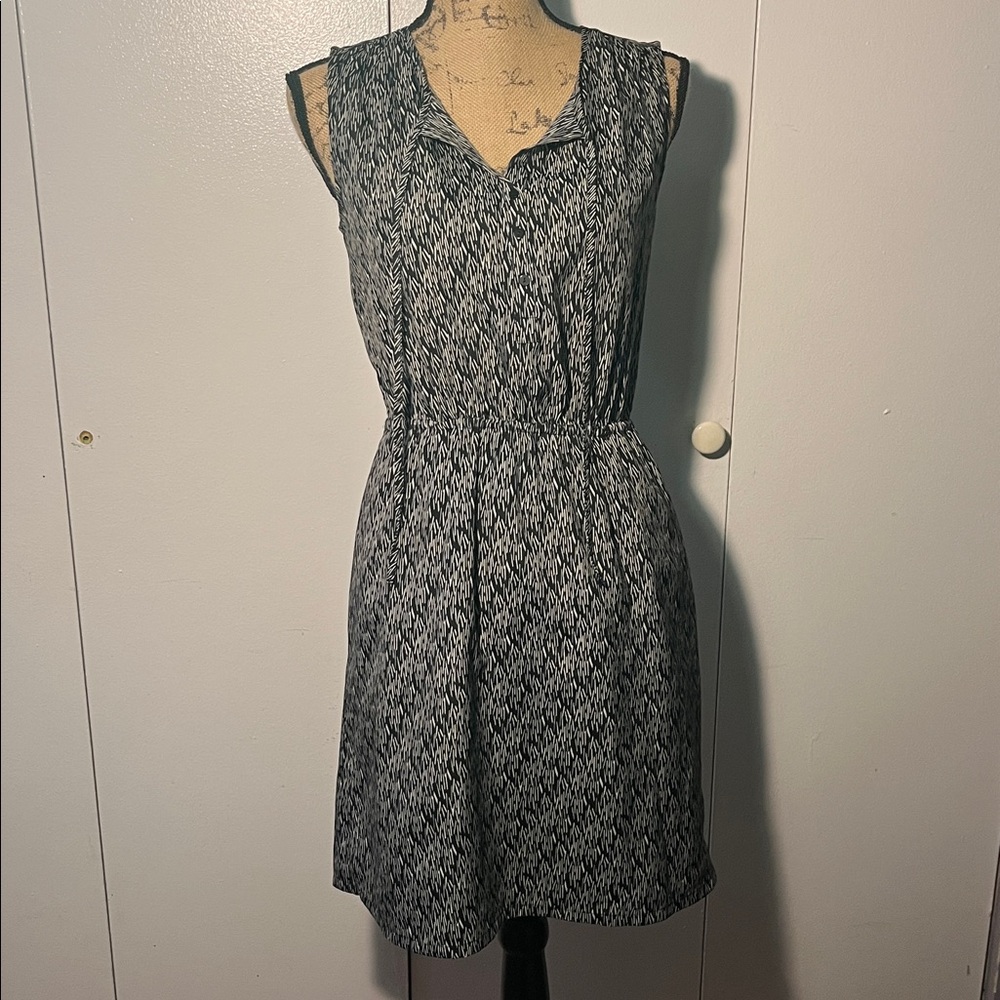 LOFT Elegant Black and White Sleeveless Dress